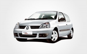 Silberner Renault Clio der Gruppe C zum Reservieren auf Kreta bei Europeo Cars Fahrzeugvermietung.